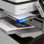 MP 3054, impressora multifuncional Ricoh com alta capacidade de impressão e cópia P&B, indicada para empresas que exigem alta produtividade.